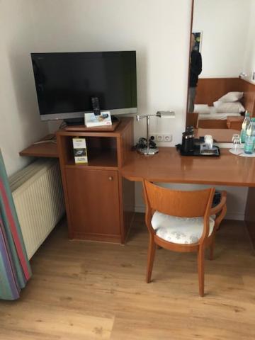 Seminar- Und Urlaubshotel Schulz Bergen  Ngoại thất bức ảnh